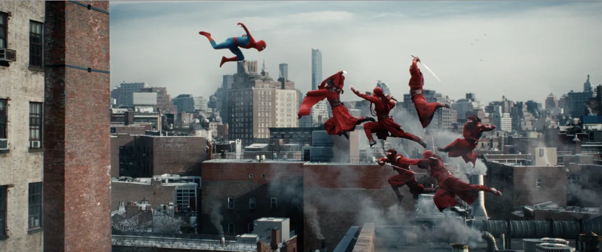 "Người nhện: Khởi đầu mới": Hành trình trưởng thành của Peter Parker cô đơn - Ảnh 3.