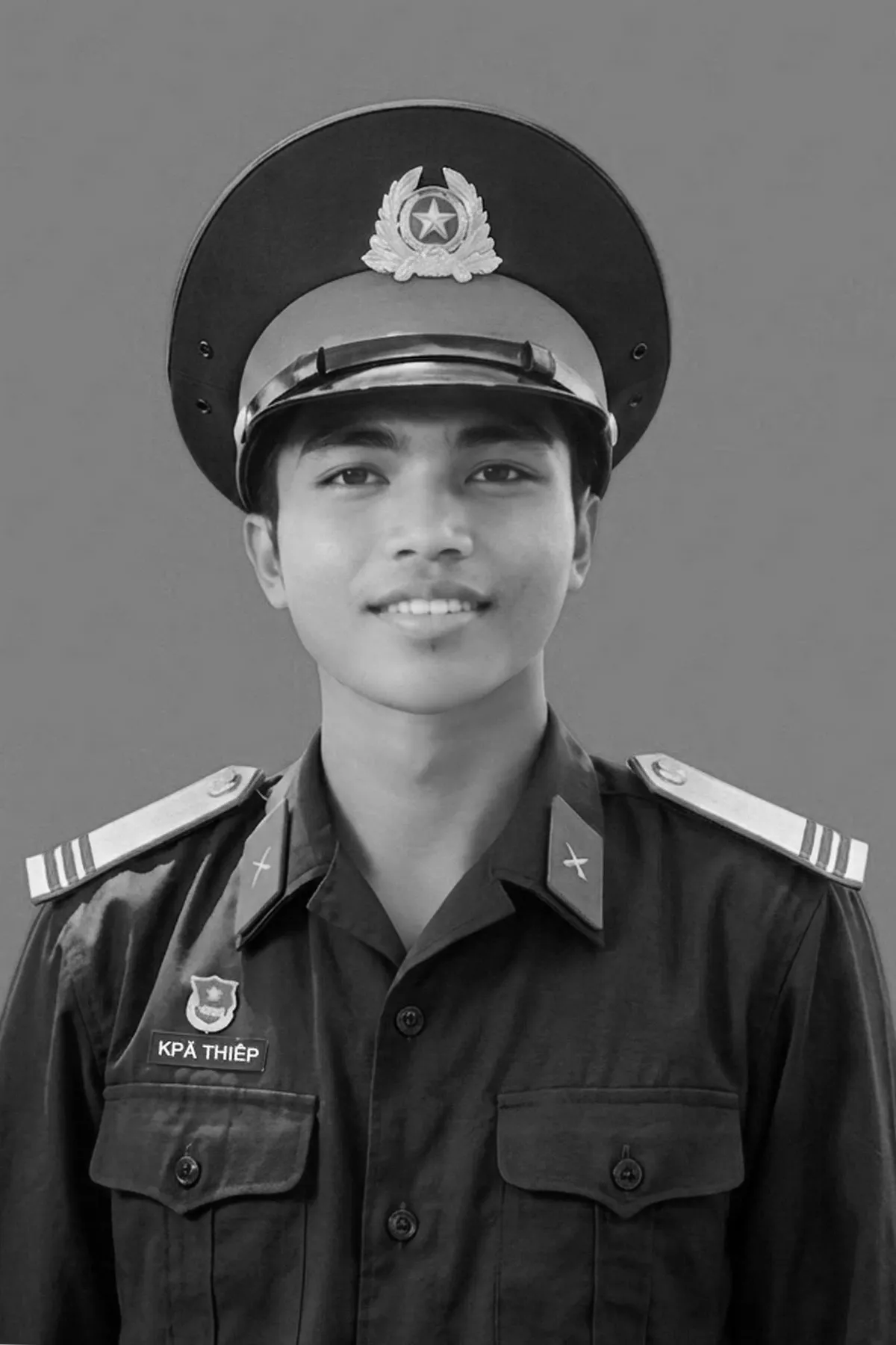 Chủ tịch nước truy tặng Hu&acirc;n chương Dũng cảm cho chiến sĩ Qu&acirc;n đo&agrave;n 34- Ảnh 1.