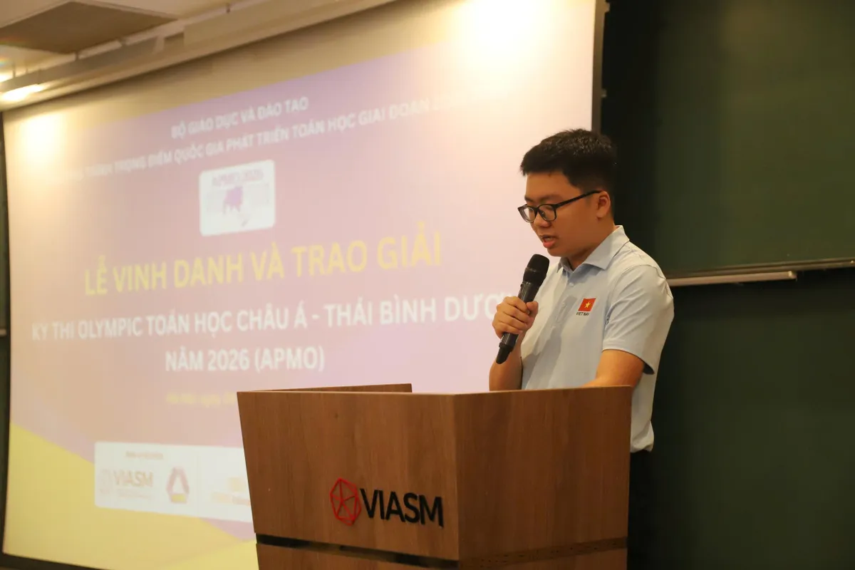Gặp gỡ nam sinh giành 2 huy chương Olympic Toán quốc tế - Ảnh 2.