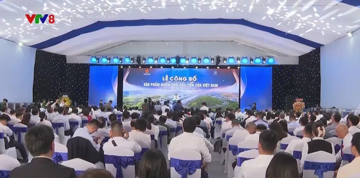 L&acirc;m Đồng: Lễ c&ocirc;ng bố sản phẩm thỏi nh&ocirc;m đầu ti&ecirc;n của Việt Nam - Ảnh 1.