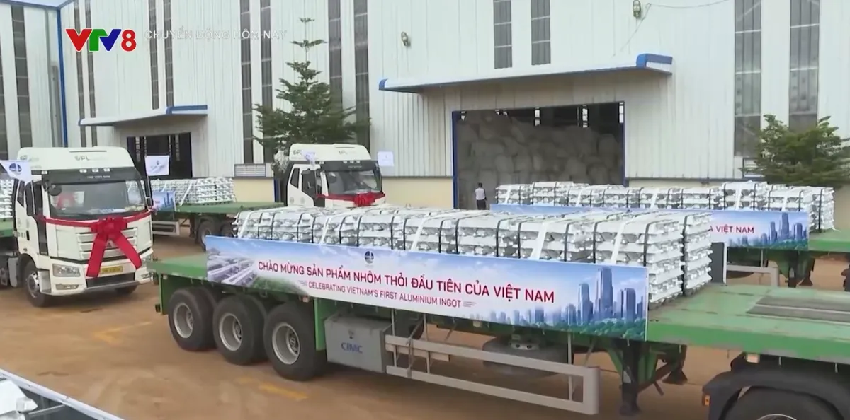 L&acirc;m Đồng: Lễ c&ocirc;ng bố sản phẩm thỏi nh&ocirc;m đầu ti&ecirc;n của Việt Nam - Ảnh 2.