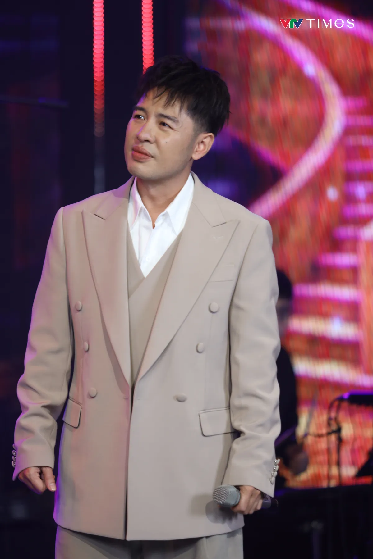 Ca sĩ Hoàng Hải: Từ lời hứa với bố mẹ đến danh xưng "Hoàng tử Vpop" tại Sao Mai điểm hẹn - Ảnh 3.
