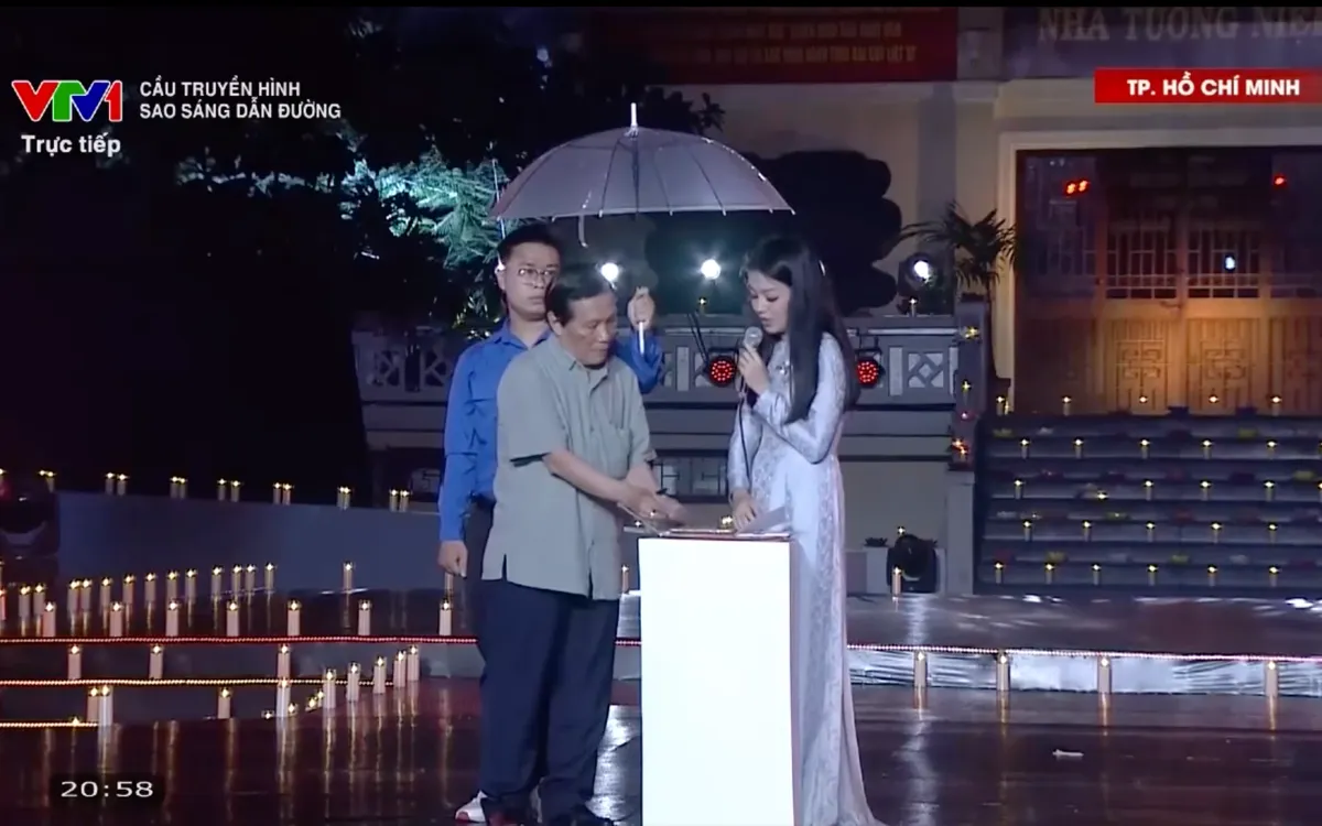 Kỷ vật của liệt sĩ Lê Thị Riêng dành cho con: Yêu thương gửi lại trước ngày ra trận - Ảnh 11.