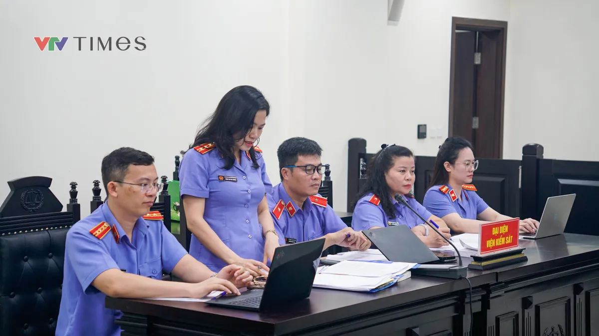 Hôm nay, xét xử "ông trùm" sản xuất hàng trăm tấn thực phẩm chức năng giả - Ảnh 2.