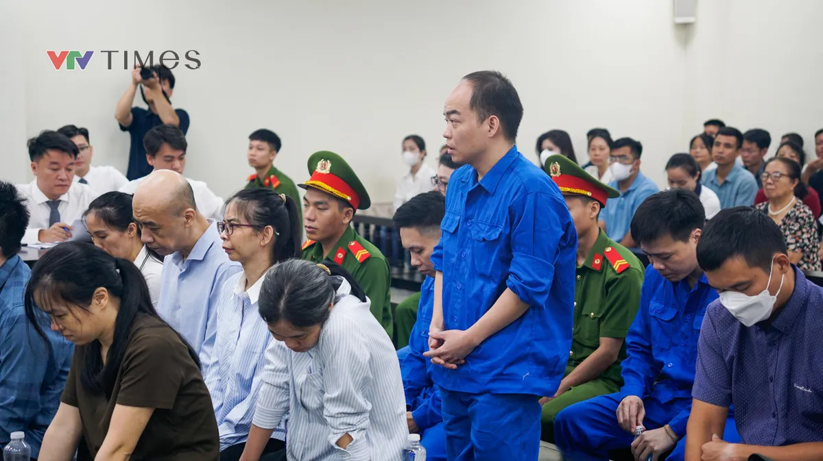 Hôm nay, xét xử "ông trùm" sản xuất hàng trăm tấn thực phẩm chức năng giả - Ảnh 5.