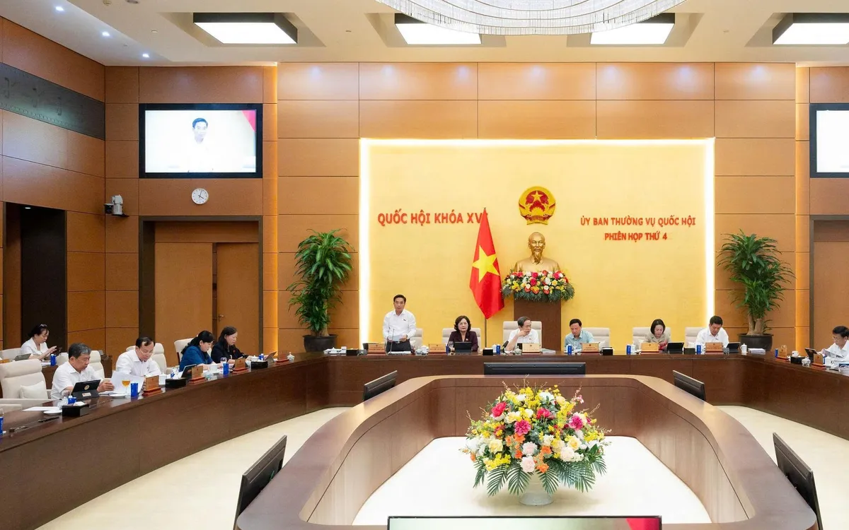 Phó Chủ tịch Quốc hội, Thượng tướng Nguyễn Doãn Anh điều hành Phiên họp- Ảnh: Cổng Thông tin điện tử Quốc hội