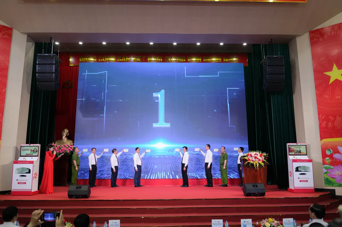Lạng Sơn đưa m&ocirc; h&igrave;nh "Trạm dịch vụ c&ocirc;ng số" v&agrave;o vận h&agrave;nh - Ảnh 1.