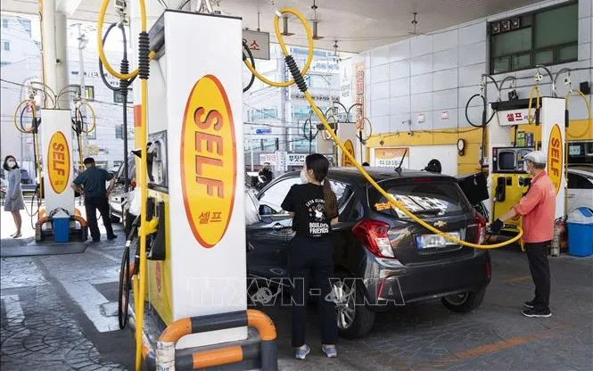 Hàn Quốc duy trì chính sách bình ổn giá nhiên liệu - Ảnh: THX