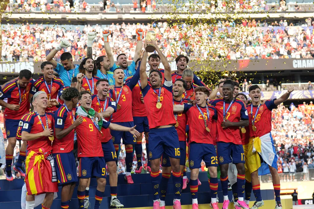 Phim tài liệu về nhà vô địch FIFA World Cup 2026™ sẽ ra mắt cuối năm nay - Ảnh 2.