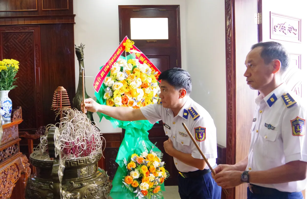 Bộ Tư lệnh V&ugrave;ng Cảnh s&aacute;t biển 3 tổ chức nhiều hoạt động tri &acirc;n nh&acirc;n kỷ niệm Ng&agrave;y Thương binh - Liệt sĩ - Ảnh 1.