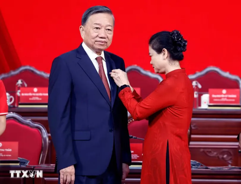 Tổng B&iacute; thư, Chủ tịch nước T&ocirc; L&acirc;m giữ cương vị Chủ tịch danh dự Hội chữ thập Đỏ- Ảnh 2.