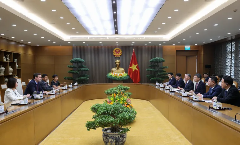IMF tiếp tục l&agrave; cầu nối quan trọng hỗ trợ việt nam ph&aacute;t triển - Ảnh 1.