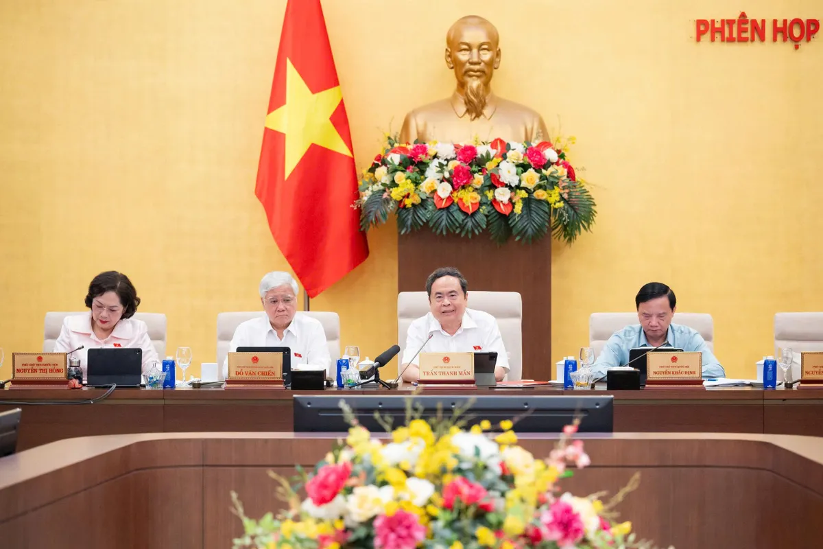 Sửa đổi Luật Kinh doanh Bất động sản: Minh bạch hóa thị trường, hạn chế đầu cơ, thao túng, tạo sốt đất ảo - Ảnh 1.