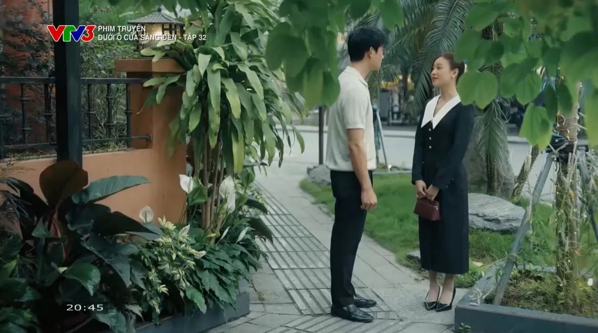 Dưới ô cửa sáng đèn - Tập 32: Diệu kiên trì 'thả thính' Sinh, Tài thành đôi với Nguyệt - Ảnh 12.