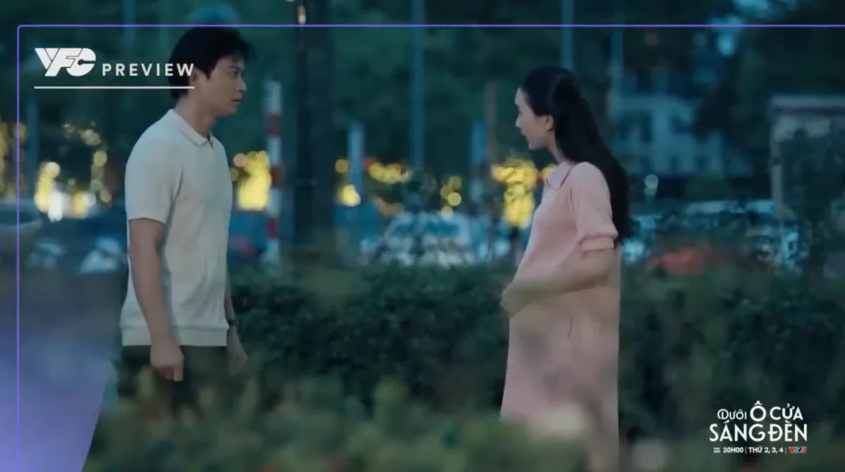Dưới &ocirc; cửa s&aacute;ng đ&egrave;n - Tập cuối: &Ocirc;ng Đăng bắt gặp Diệu v&agrave; Sinh ngọt ng&agrave;o - Ảnh 7.