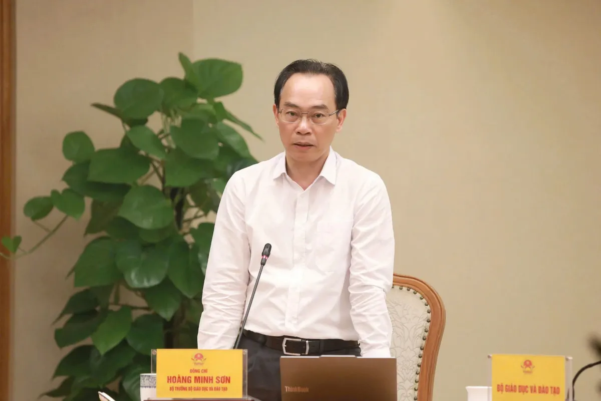 Giữ ổn định kỳ thi tốt nghiệp THPT, nghiên cứu giảm áp lực thi vào lớp 10- Ảnh 2.