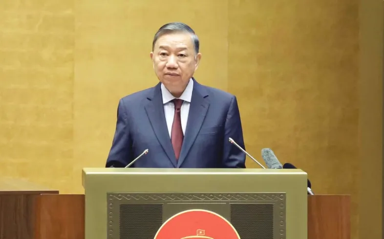 Tổng Bí thư, Chủ tịch nước Tô Lâm phát biểu chỉ đạo Hội nghị toàn quốc nghiên cứu, học tập, quán triệt và triển khai thực hiện Nghị quyết Hội nghị lần thứ ba Ban Chấp hành Trung ương Đảng khóa XIV - Ảnh: TTXVN