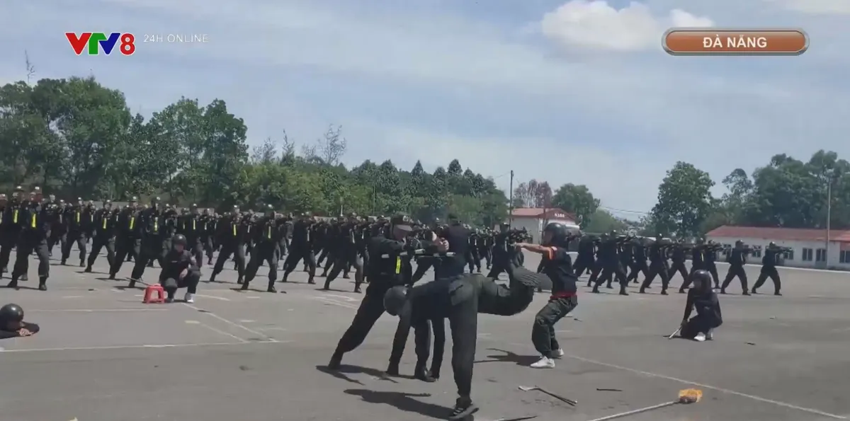 Không khí Hội thao Công an nhân dân trước đêm khai mạc- Ảnh 1. Không khí Hội thao Công an nhân dân trước đêm khai mạc- Ảnh 1.