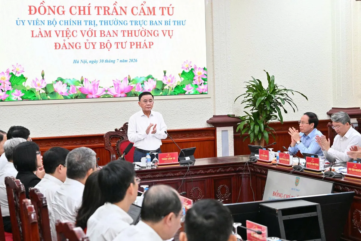 Xây dựng hệ thống pháp luật đồng bộ, minh bạch, tạo lợi thế cạnh tranh quốc gia - Ảnh 1.