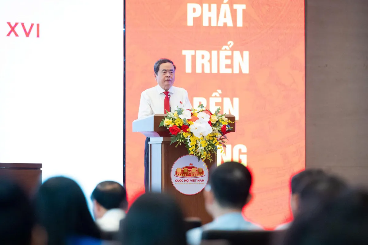 Chủ tịch Quốc hội Trần Thanh Mẫn: Không thể giám sát những vấn đề mới bằng tư duy và phương thức cũ - Ảnh 4.