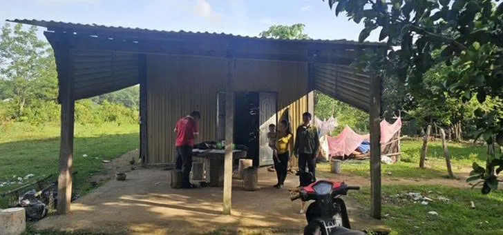Gia đ&igrave;nh kh&oacute; khăn ở Quảng Ng&atilde;i mong con kịp mổ tim - Ảnh 1.