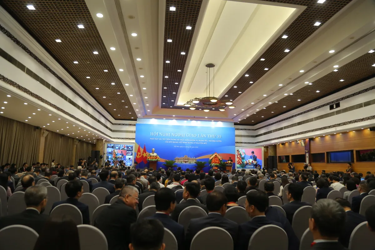 Ph&aacute;t huy vai tr&ograve; ti&ecirc;n phong của ngoại giao - quốc ph&ograve;ng - an ninh trong x&acirc;y dựng v&agrave; bảo vệ Tổ quốc - Ảnh 1.