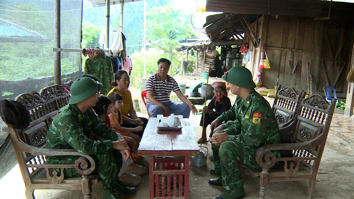 Lai Châu: Xây “lá chắn” từ lòng dân nơi phên dậu Mù Cả - Ảnh 4.