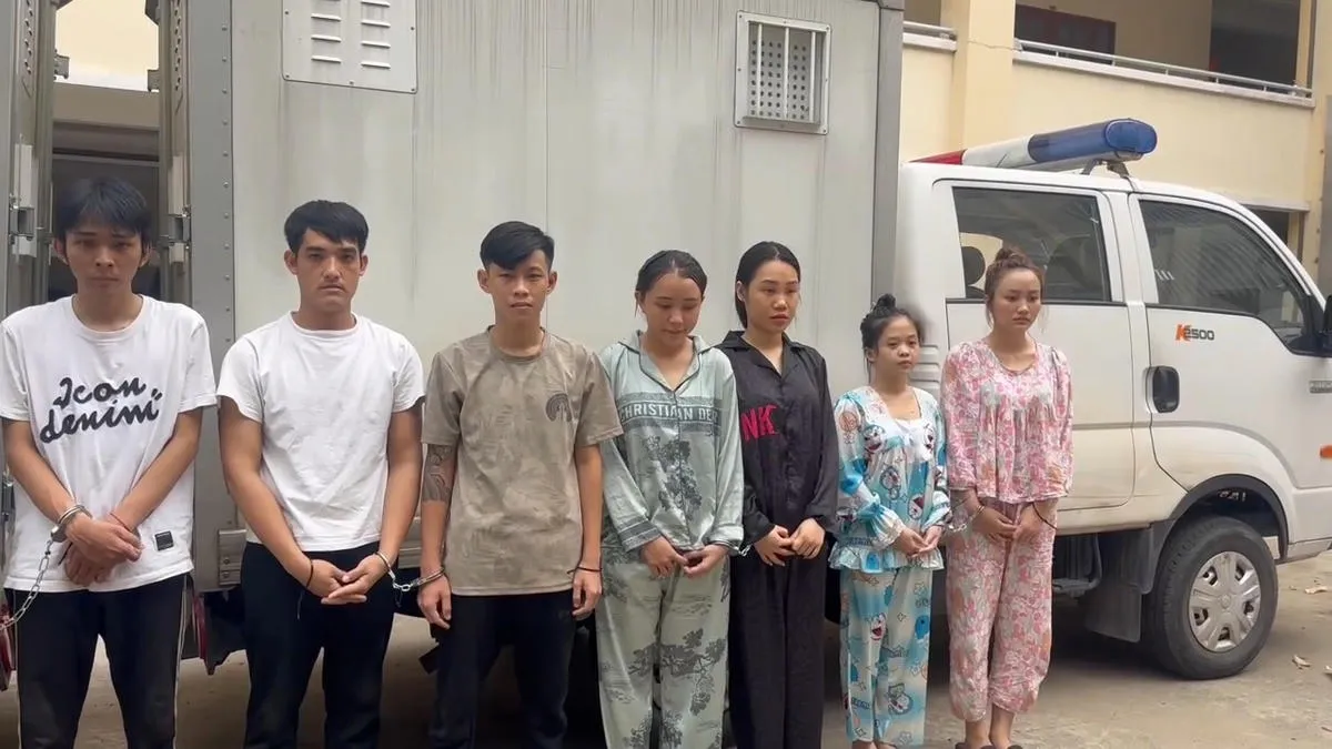 Triệt phá đường dây sản xuất, mua bán trái phép ma túy Etomidate, xử lý 37 đối tượng - Ảnh 3.