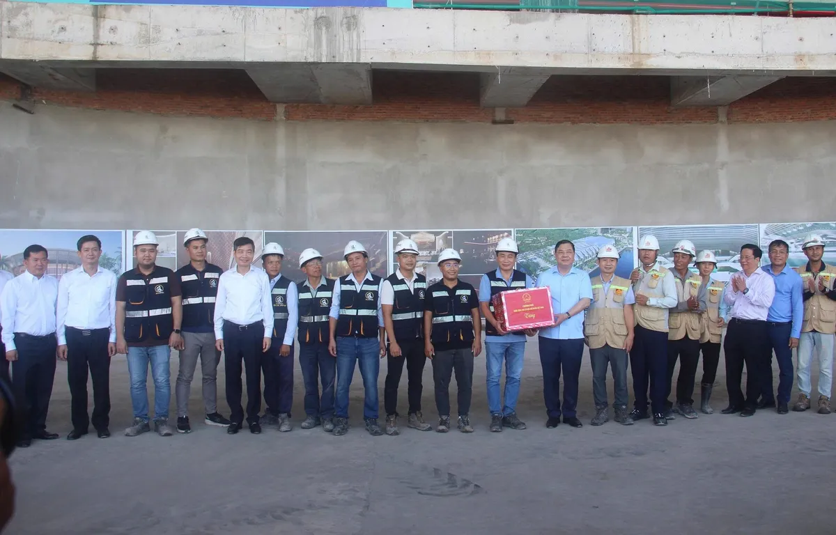 Đẩy nhanh tiến độ các dự án phục vụ APEC 2027 - Ảnh 3.