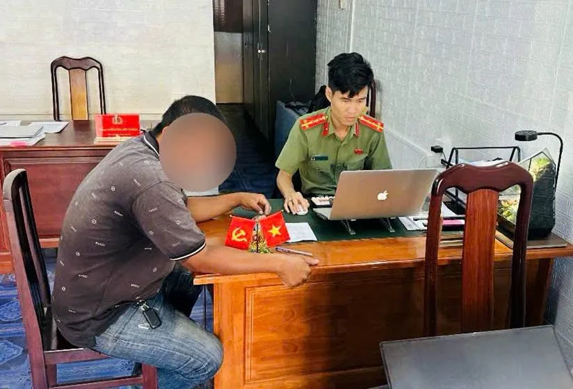 Xử lý người đàn ông ở Cần Thơ tương tác với trang mạng phản động - Ảnh 1.