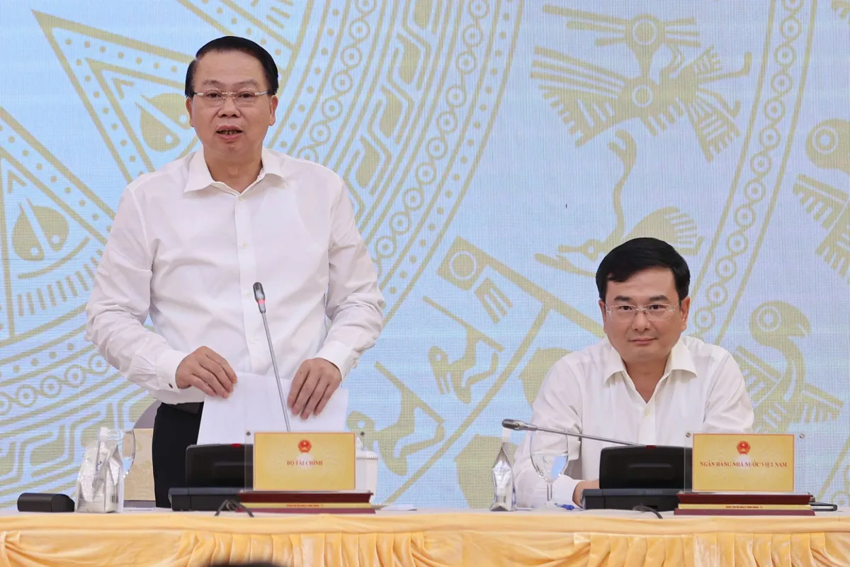 Thứ trưởng Bộ Tài chính nói về áp lực giá cả từ việc tăng lương cơ sở từ 1/7/2026 - Ảnh 1.