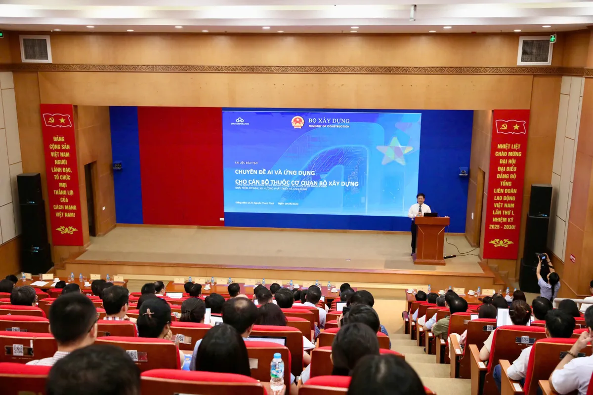 Bồi dưỡng, th&uacute;c đẩy chuyển đổi AI trong quản l&yacute; nh&agrave; nước - Ảnh 3.