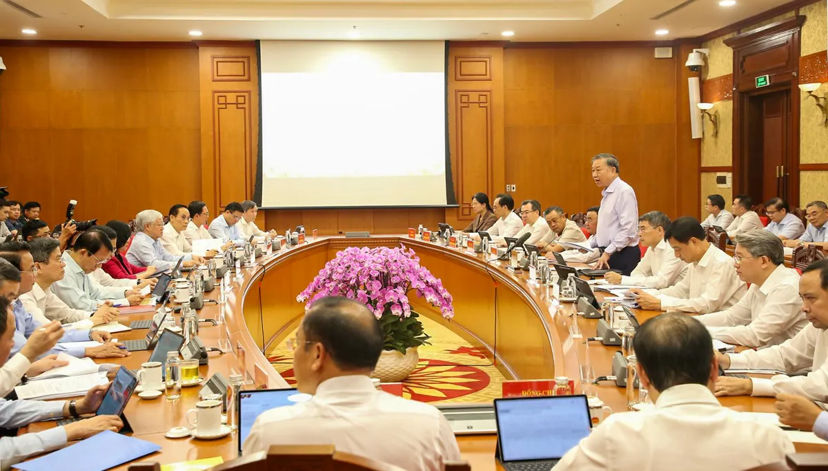 Kiện toàn nhân sự Ban Chỉ đạo Trung ương về phát triển khoa học, công nghệ, đổi mới sáng tạo và chuyển đổi số - Ảnh 1.