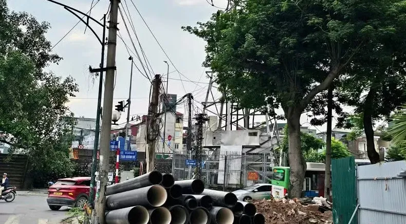 H&agrave; Nội điều chỉnh giao th&ocirc;ng tr&ecirc;n phố Trần Hưng Đạo, Trần Kh&aacute;nh Dư để thi c&ocirc;ng c&aacute;p ngầm - Ảnh 1.