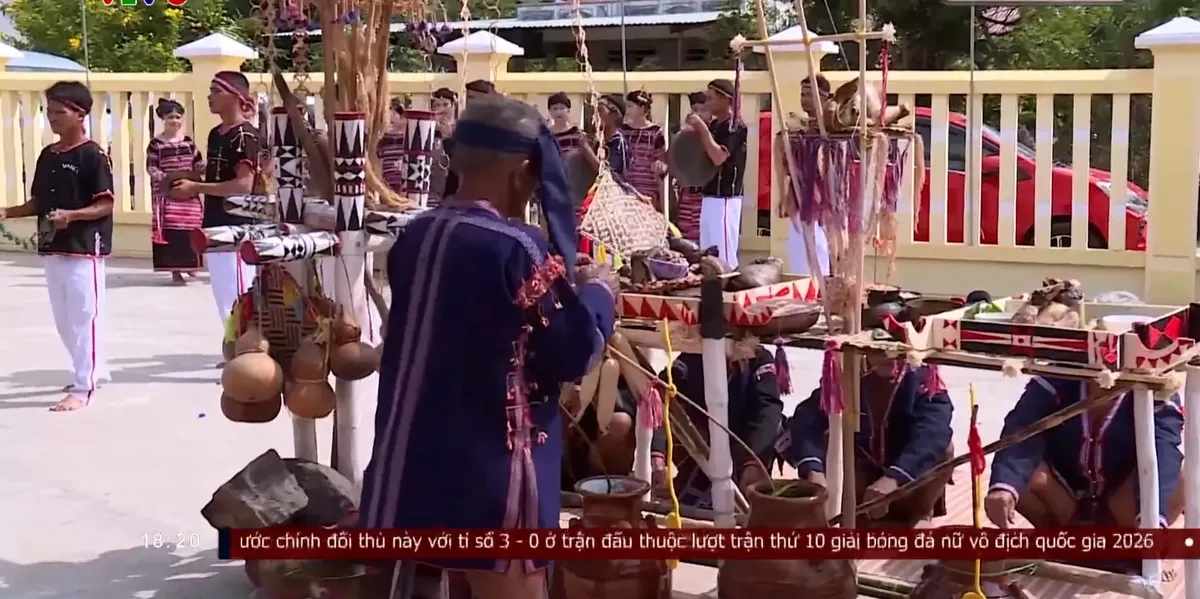 Lễ cúng cầu mùa của người Ba Na gửi ước vọng no ấm- Ảnh 1. Lễ cúng cầu mùa của người Ba Na gửi ước vọng no ấm- Ảnh 1.