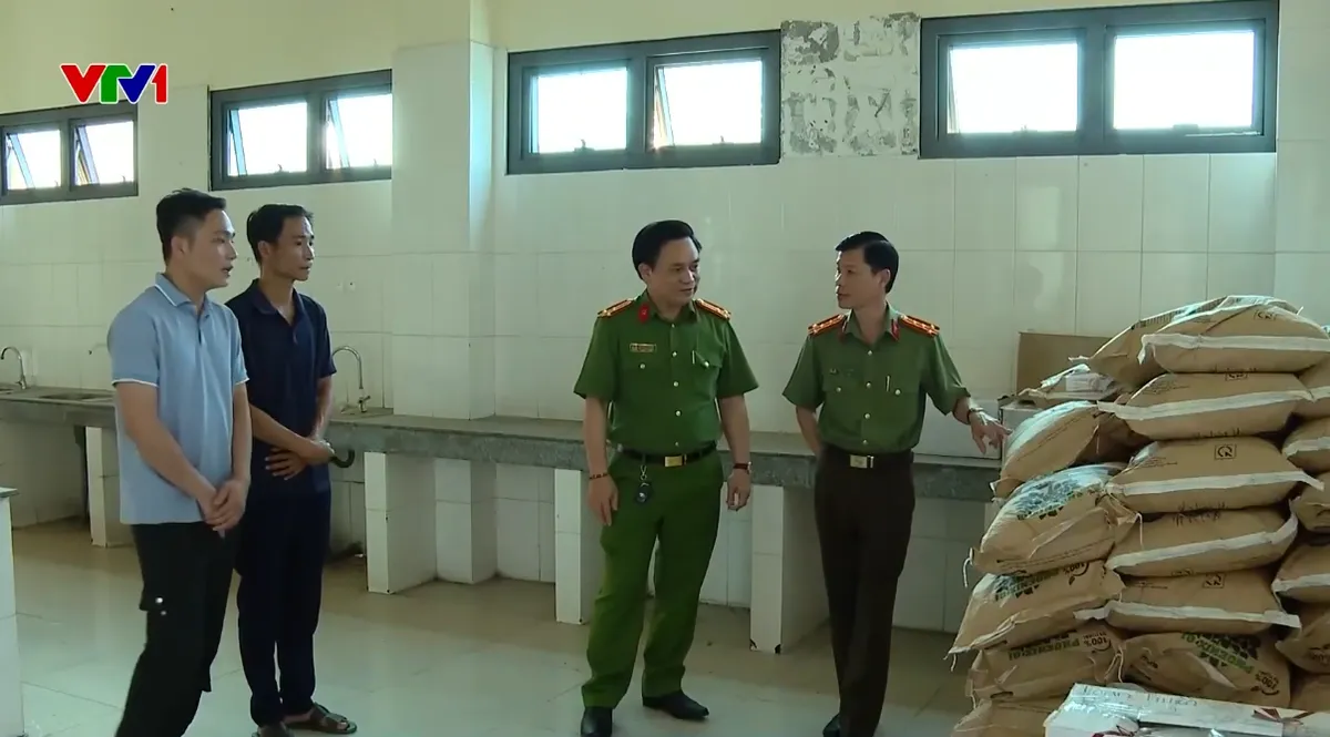 Lỗ hổng kiểm soát chất lượng phân bón sau hàng loạt vụ buôn bán phân bón giả bị phát hiện - Ảnh 1.