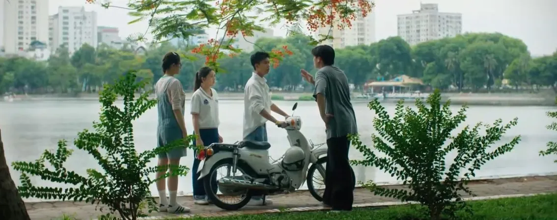 Mùa hè năm ấy - Tập 2: Khánh (Long Vũ) vỡ vụn nhìn 'mối tình đầu' đi nhà nghỉ- Ảnh 5.