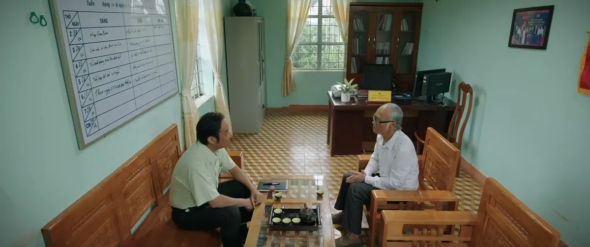 Trời cao nguyên xanh - Tập 19: Tuấn và Y Liên hóa giải hiểu lầm, ông Lok lộ rõ mưu đồ dùng tiền thao túng người dân- Ảnh 5.