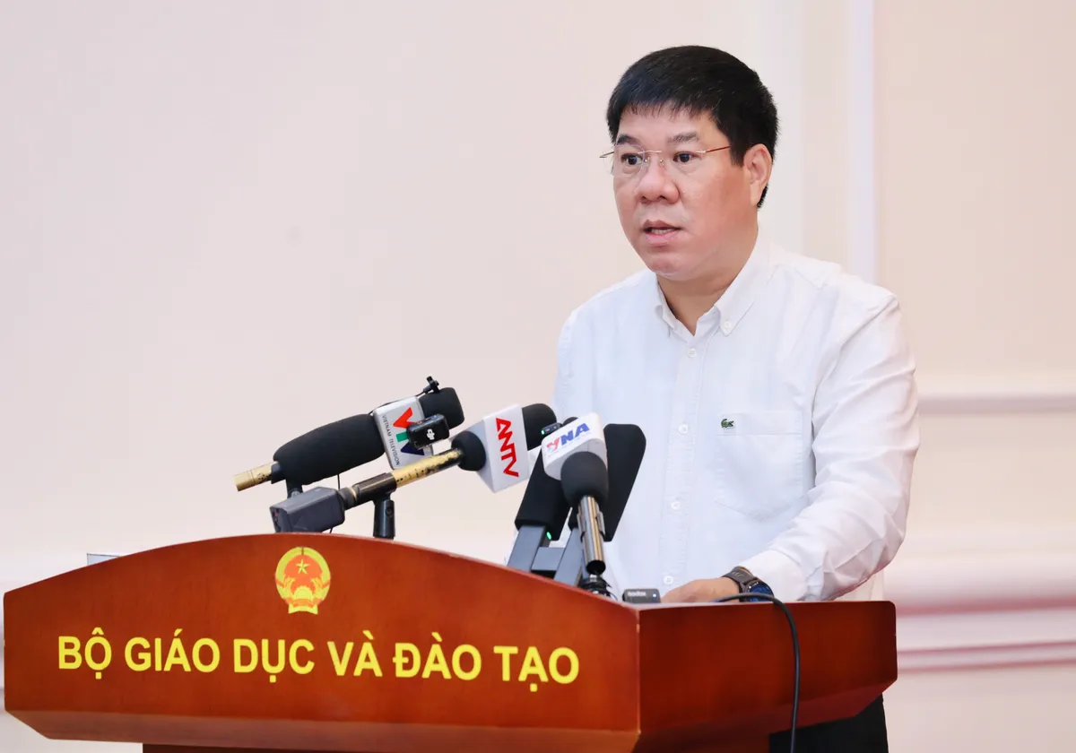 Bộ GD&ĐT l&yacute; giải v&igrave; sao 328 th&iacute; sinh Tuy&ecirc;n Quang phải thi lại to&agrave;n bộ c&aacute;c m&ocirc;n - Ảnh 2.