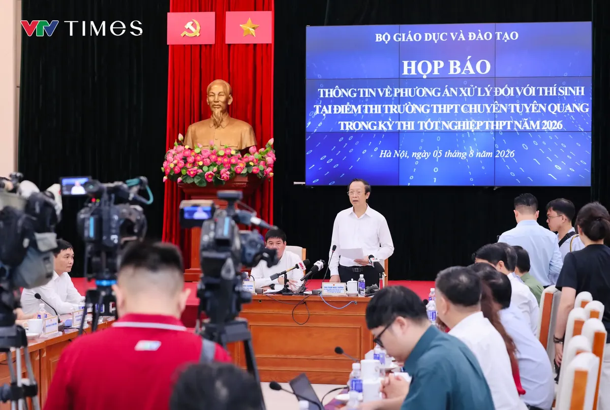 Bộ GD&ĐT: Thi lại tại Tuyên Quang không ảnh hưởng quyền lợi thí sinh - Ảnh 6.