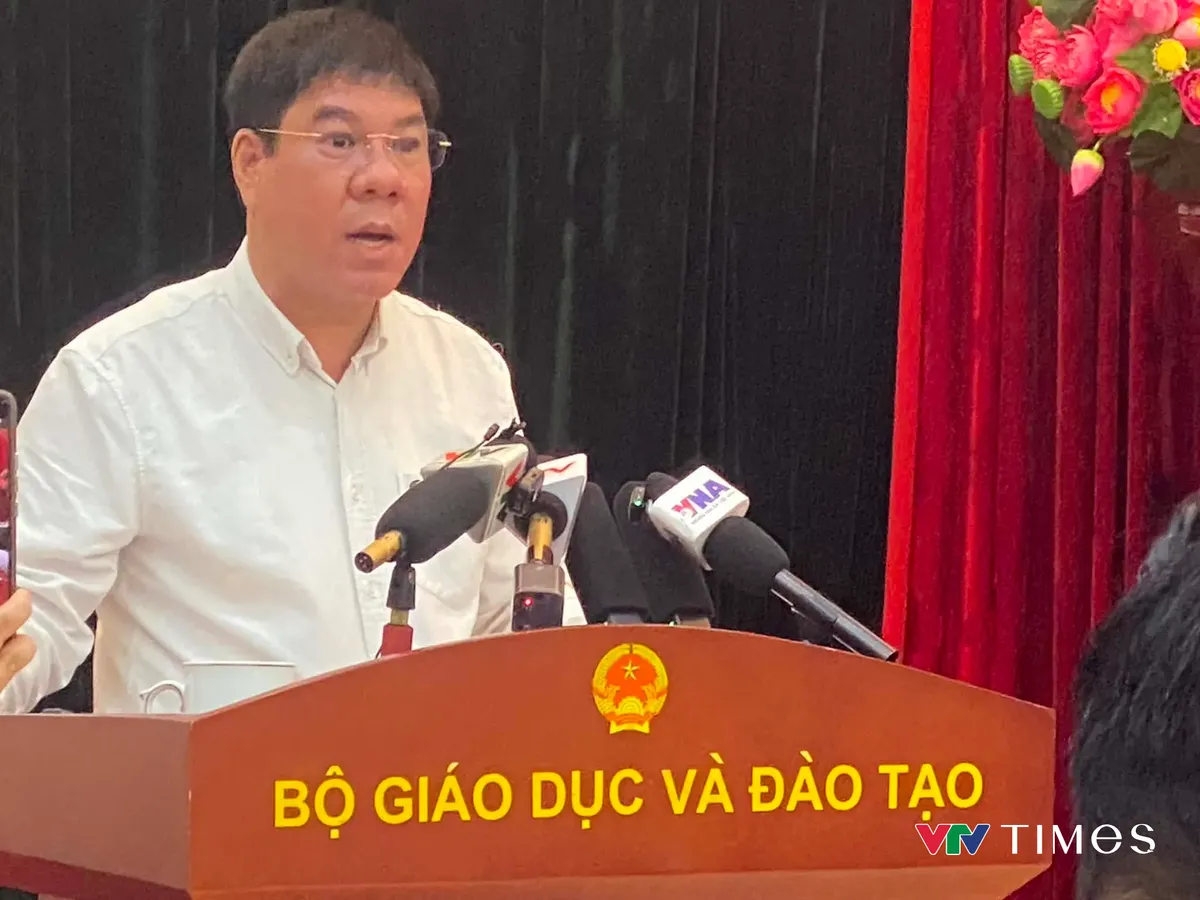 Bộ GD&ĐT quyết định thi lại to&agrave;n bộ m&ocirc;n thi tại điểm thi THPT chuy&ecirc;n Tuy&ecirc;n Quang - Ảnh 1.