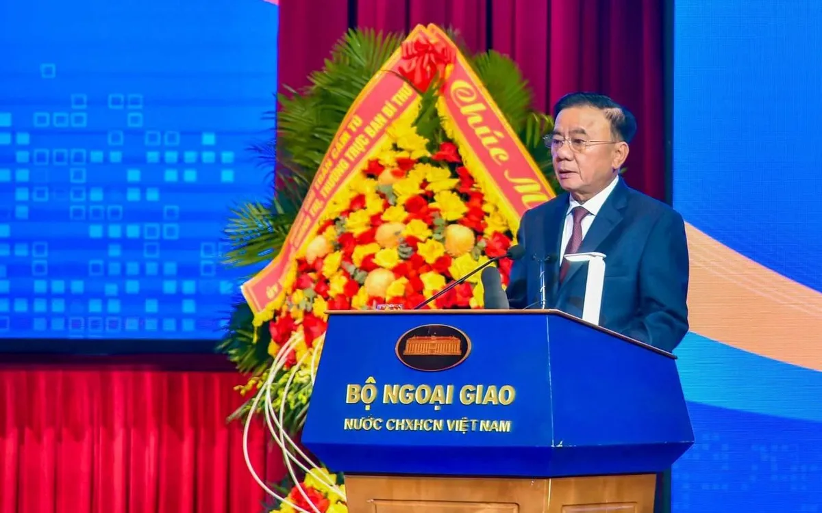 Thường trực Ban Bí thư Trần Cẩm Tú phát biểu chỉ đạo phiên họp. Ảnh: BNG