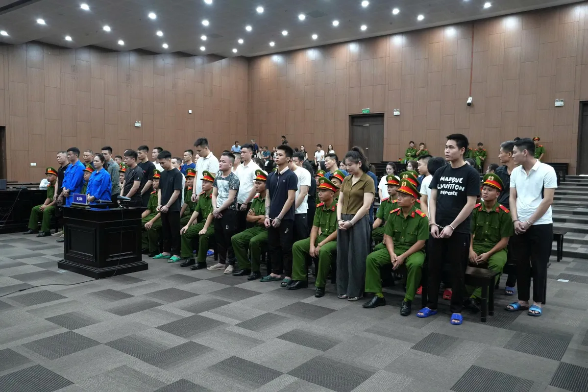 Tuyên án 50 bị cáo vụ tổ chức "bay lắc" tại quán karaoke Quỳnh Trang - Ảnh 1.