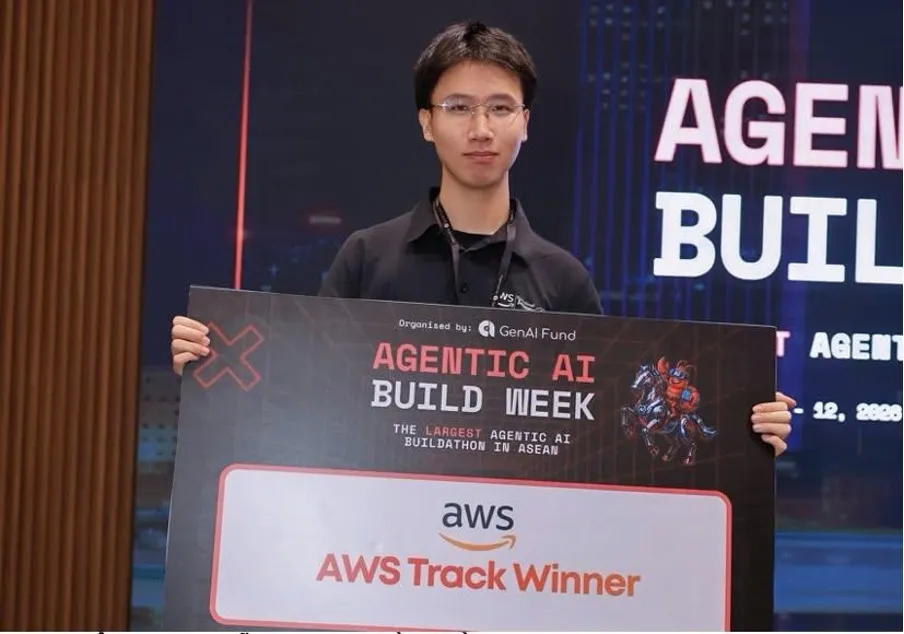 Sinh viên Việt Nam xuất sắc giành hàng loạt giải thưởng tại hackathon AI Đông Nam Á - Ảnh 2.