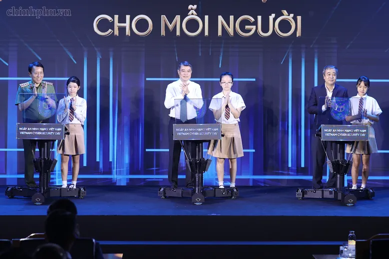 Thủ tướng Lê Minh Hưng: Bảo đảm an ninh mạng phải gắn kết giữa bảo vệ hệ thống và con người - Ảnh 1.