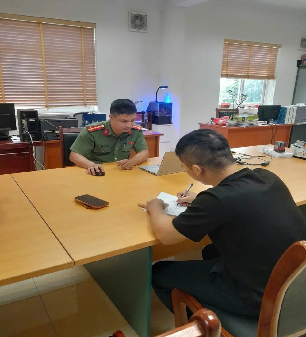 Phạt 7,5 triệu đồng người đàn ông đăng tin sai sự thật về sáp nhập đơn vị hành chính ở Hà Nội - Ảnh 1.