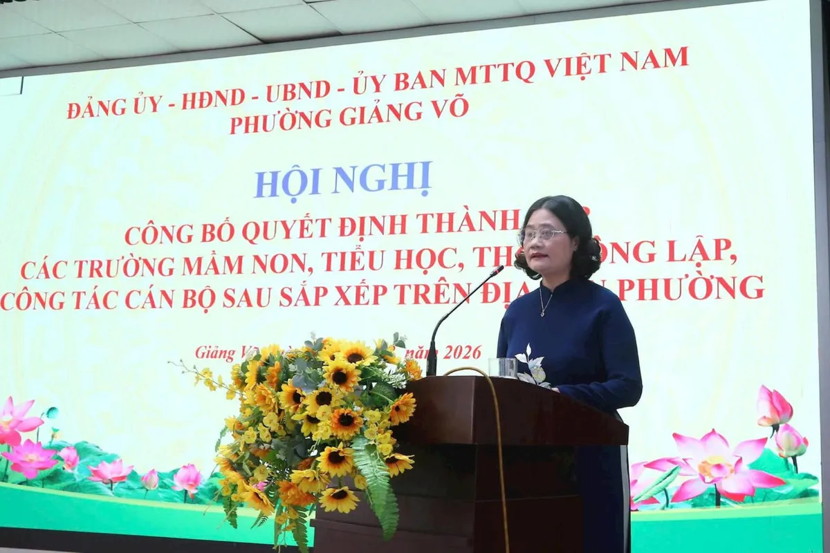 Công bố quyết định thành lập trường THCS Giảng Võ mới - Ảnh 2.