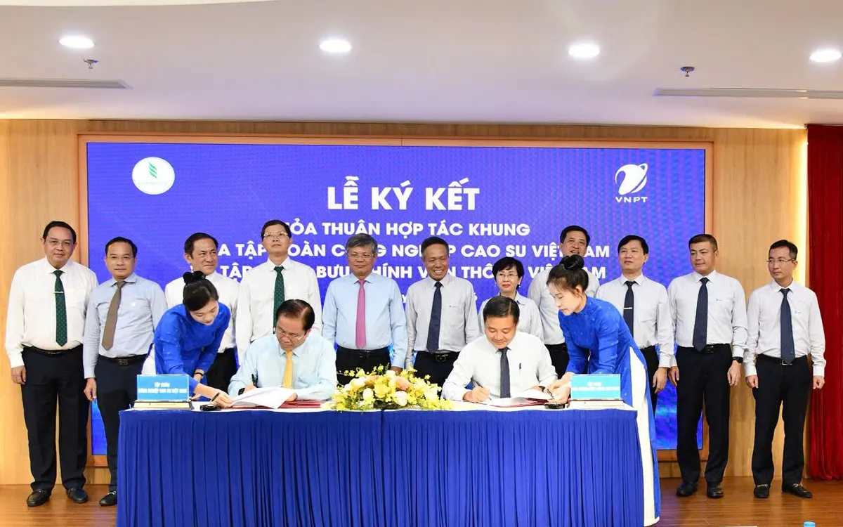 Tổng Giám đốc của hai Tập đoàn thực hiện ký kết Thỏa thuận hợp tác khung, thống nhất các mục tiêu và hành động chiến lược giai đoạn 2026 – 2030. 