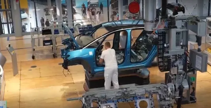 Cơn sốt xe điện Trung Quốc tại ch&acirc;u &Acirc;u  - Ảnh 2.