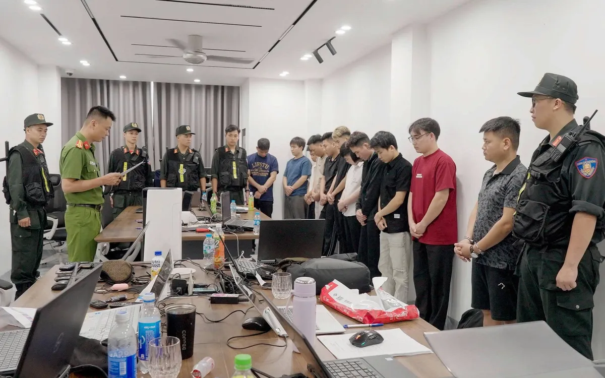 Giả danh lương y bán thuốc điều trị yếu sinh lý, thu lợi bất chính hơn 32 tỷ đồng - Ảnh 1.